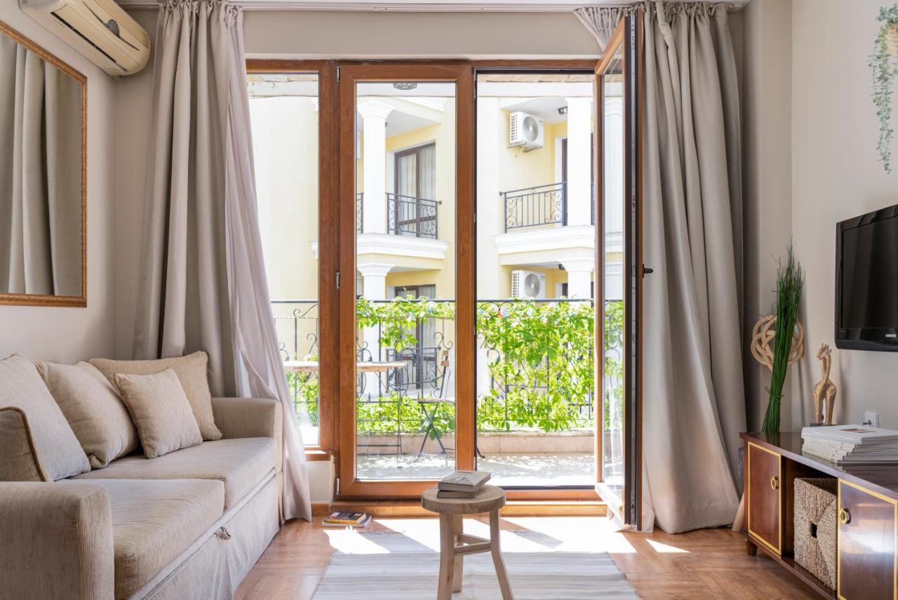 Royal Bay Apartments With Self Check-In スヴェティ・ヴラス エクステリア 写真