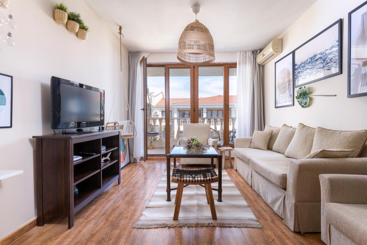 Royal Bay Apartments With Self Check-In スヴェティ・ヴラス エクステリア 写真
