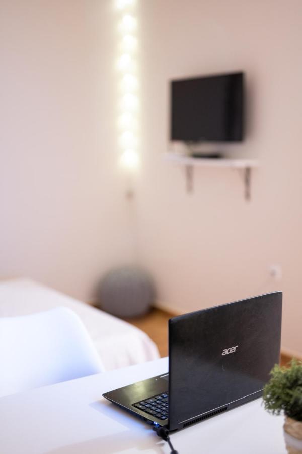 Royal Bay Apartments With Self Check-In スヴェティ・ヴラス エクステリア 写真