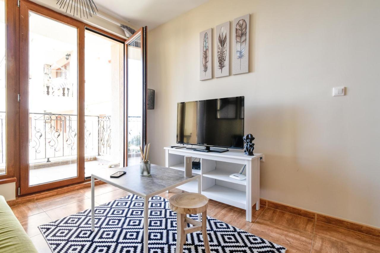 Royal Bay Apartments With Self Check-In スヴェティ・ヴラス エクステリア 写真